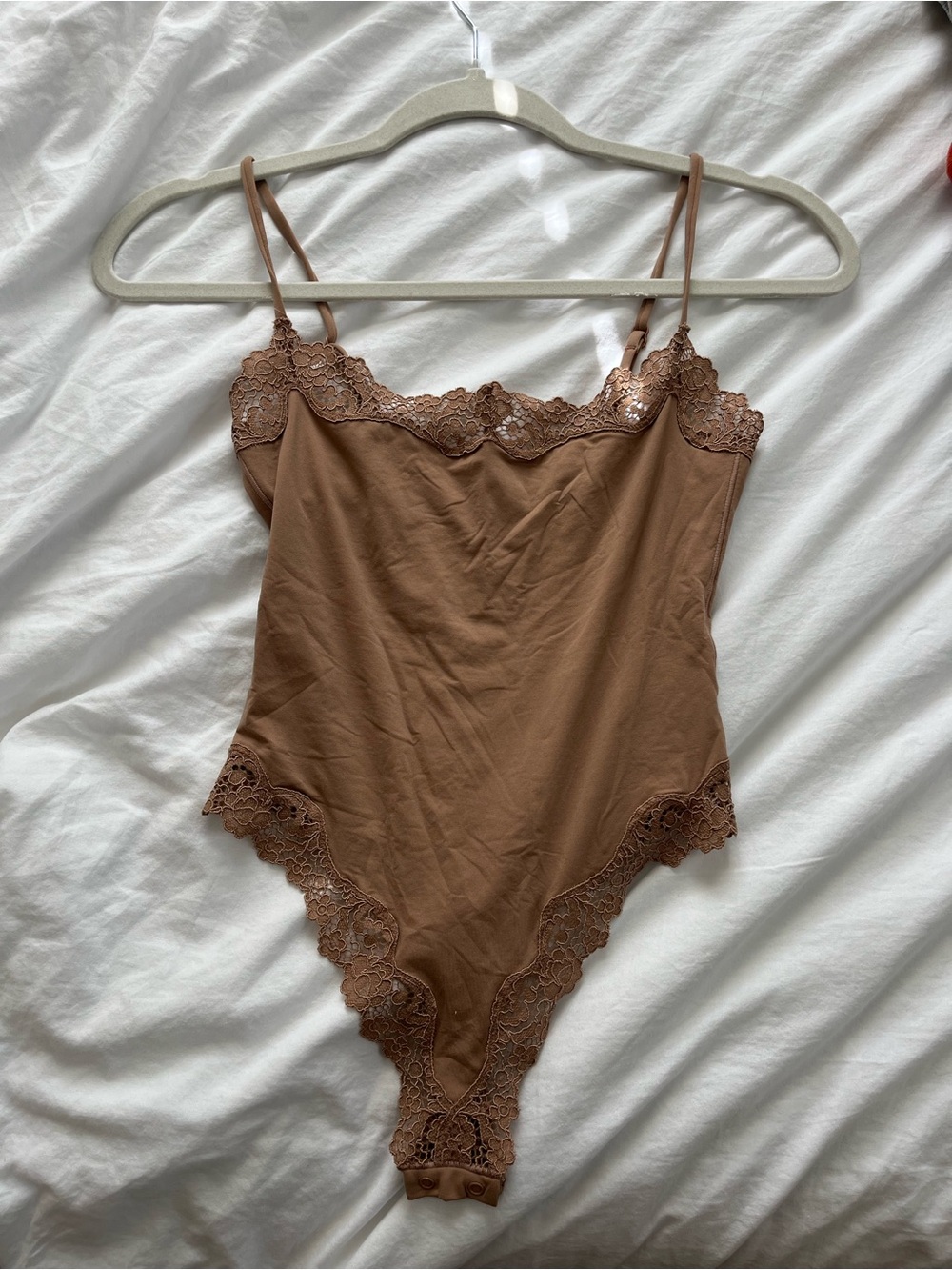SKIMS Lace-Trim Bodysuit in Warm Taupe